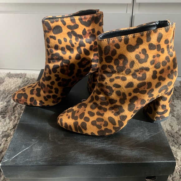 Windsor Leopard Print Booties - Picture 3 of 4